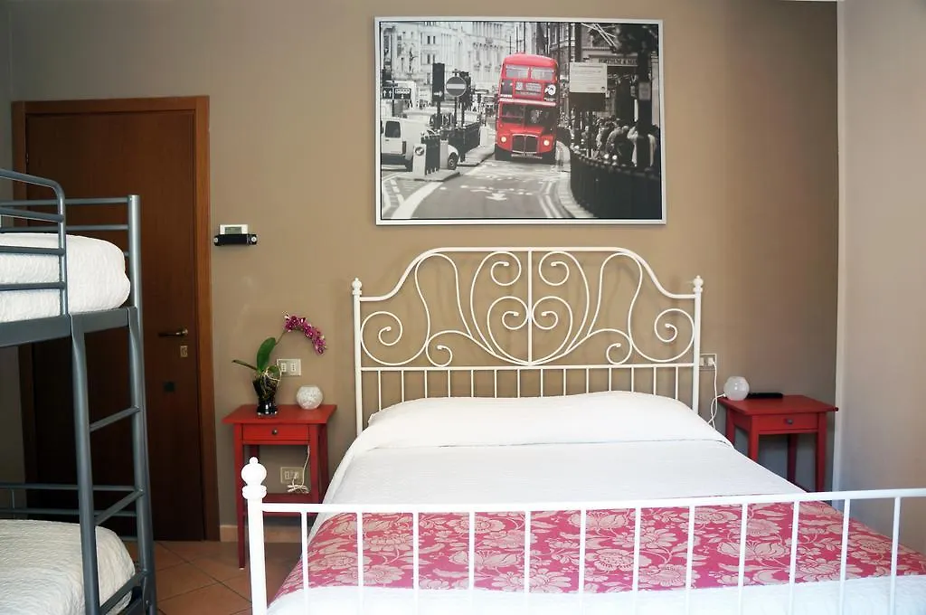 Alexander Rooms-1